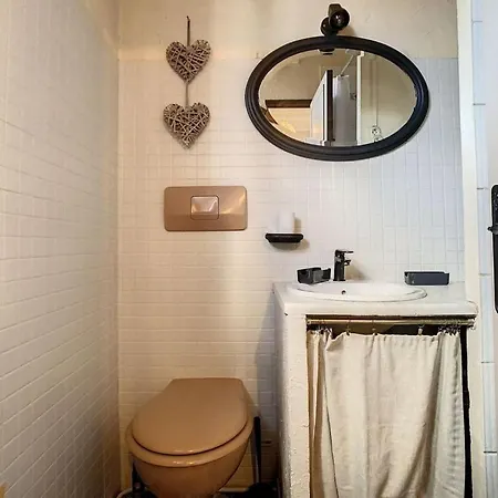 Appartement 1Piece Avec Jardin Dans Mas De Caractere Saint-Laurent-du-Var Exterior foto